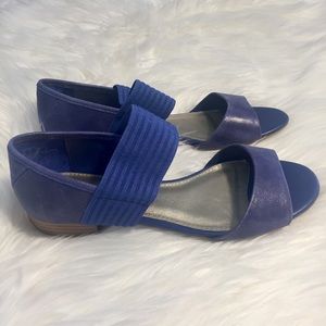 Naturalizer Dark Blue Open Toe Leather Flats 6M